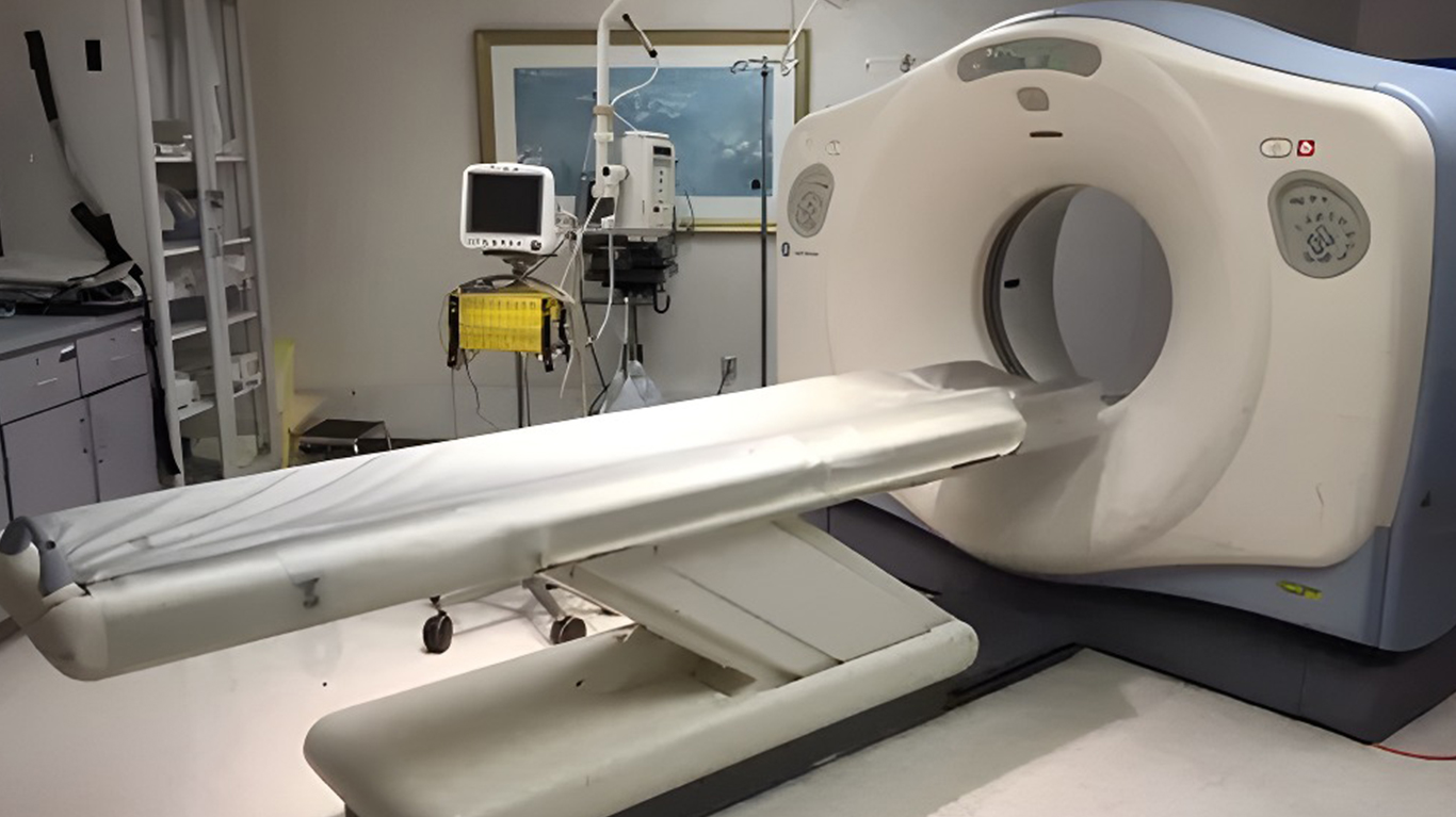 Refurbished GE Light Speed Ultra CT Scanner Dealer, Supplier & Retailer in Gujarat, Ahmedabad & India